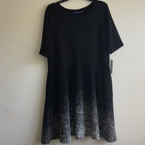 Black quarter sleeve dress
